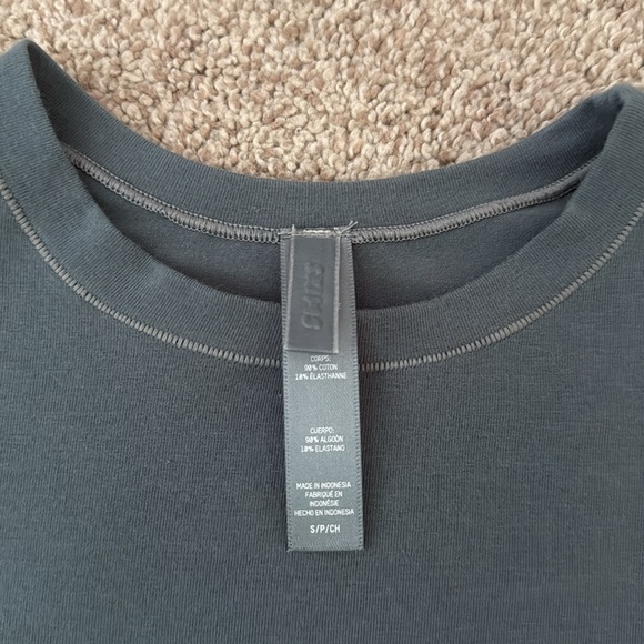 Skims Cotton Jersey Long Sleeve Tshirt - Picture 3 of 4